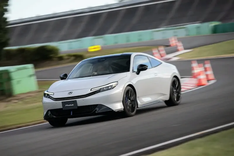 Honda Prelude resmi dibanderol Rp974,9 juta. Bakal dikirim ke konsumen Mei tahun ini. Foto: dok. Honda