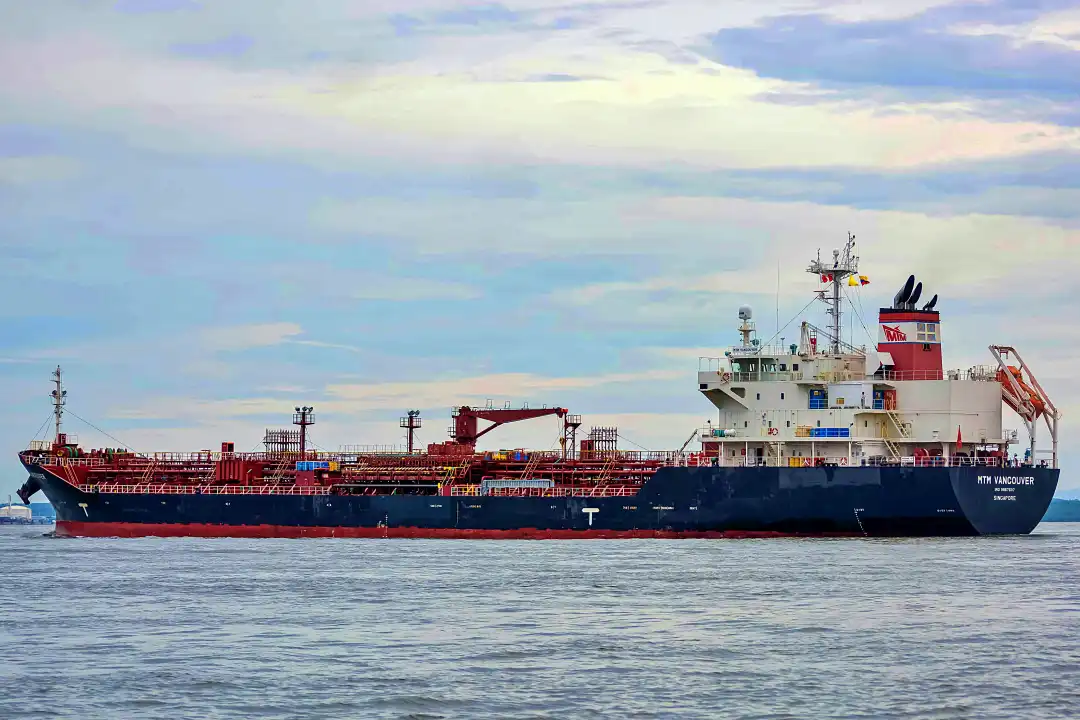 PT Pelayaran Nasional Bina Buana Raya Tbk (BBRM) menyiapkan investasi baru melalui pembangunan satu unit kapal penunjang lepas pantai. (Foto: Pexels/Luis Morales Torres)