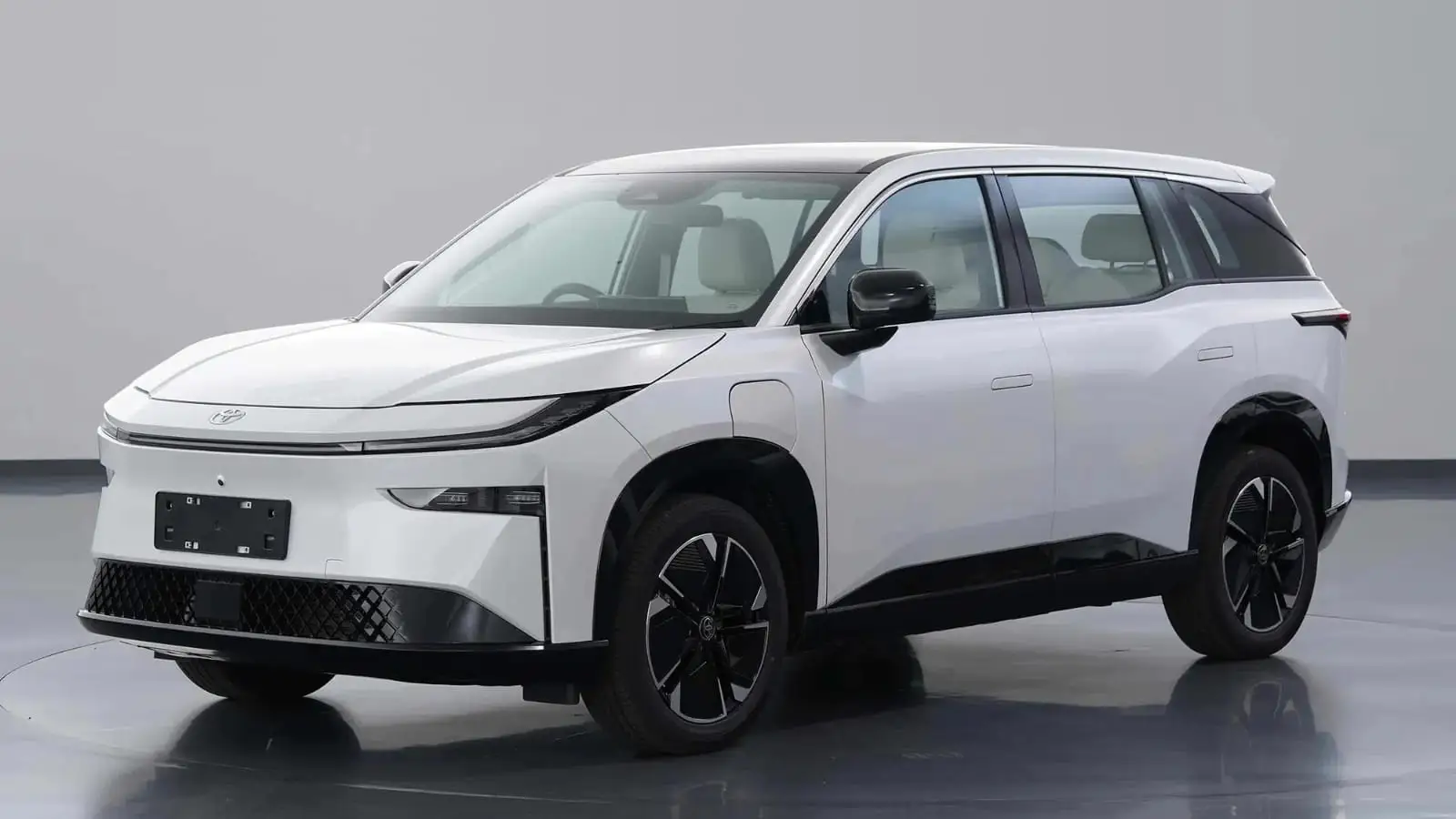 Mobil listrik Toyota bZ3X laris manis. Penjualan tembus 80 ribu unit, harga dan teknologi jadi pendongkrak. Foto: CarNewsChina