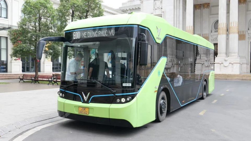 Menengok perkembangan bus listrik VinFast di Vietnam. Dari fasilitas hingga ekspansi ke Eropa. Foto: Busworld