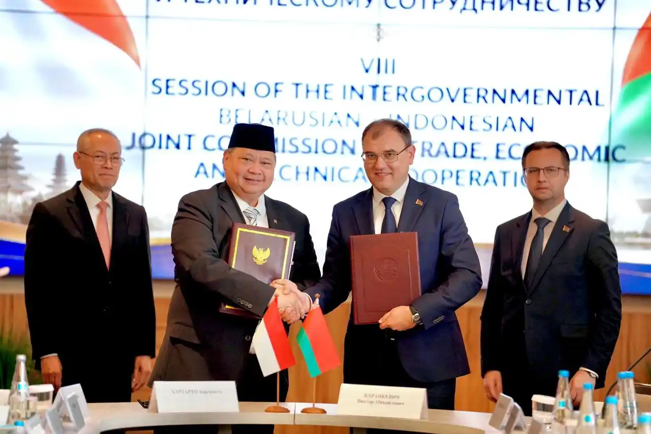 Indonesia dan Belarus resmi memperkuat kerja sama ekonomi melalui penandatanganan Agreed Minutes SKB ke-8 di Minsk (Foto: Dok. Kemenko Bidang Perekonomian) 