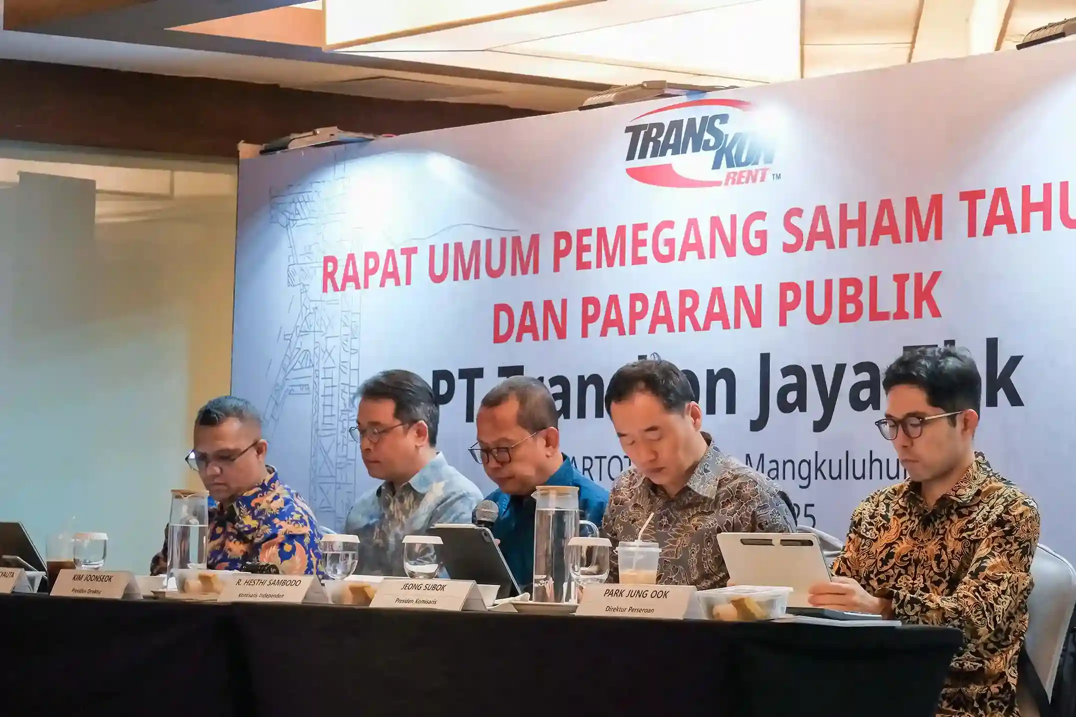 TRJA bersiap memperluas bisnis transportasi korporat dengan menambah tiga KBLI baru (Foto: Dok.PT Transkon Jaya Tbk) 