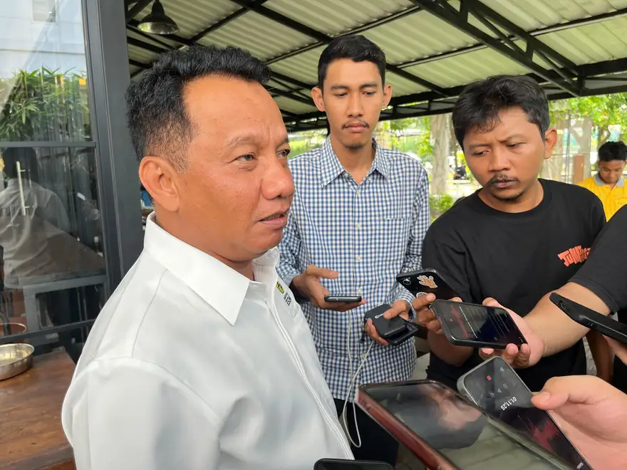 Kementerian ESDM memberi sanksi denda hingga USD10 juta kepada perusahaan bauksit karena belum menyelesaikan pembangunan smelter. Foto: Gusti Ridani/KabarBursa
