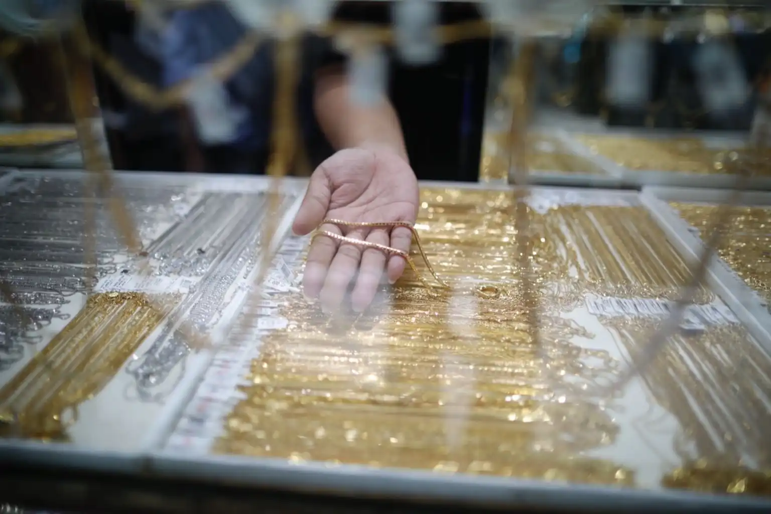 Harga emas dunia menguat karena harapan perang Iran mereda. Investor mencermati inflasi dan kebijakan suku bunga AS. Foto: Dok. KabarBursa.