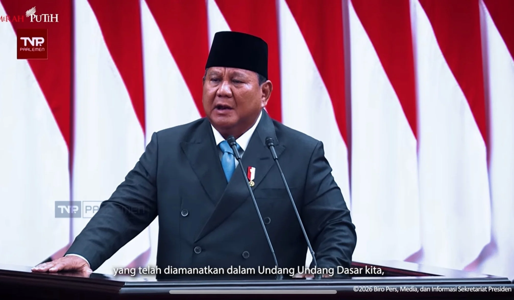 Rencana pemerintah mewajibkan ekspor komoditas strategis seperti CPO, batu bara, dan ferro alloys dilakukan melalui BUMN menuai kritik. CELIOS memperingatkan kebijakan ini berpotensi memperkuat praktik State Capitalism yang memicu inefisiensi, distorsi pasar, hingga risiko korupsi dan politisasi bisnis. Foto: Tangkapan layar YouTube Sekretariat Presiden