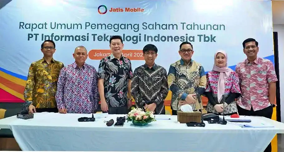 Manajemen Jatis Mobile memaparkan pertumbuhan laba dan strategi pengembangan AI. (Foto: Dok. Informasi Teknologi Indonesia)