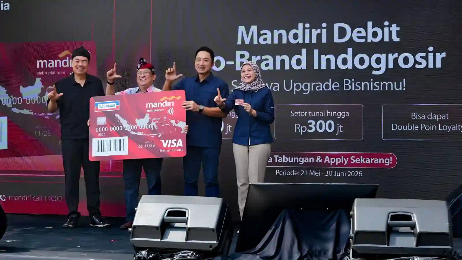 Bank Mandiri dan Indogrosir perkuat ekosistem pembayaran digital lewat peluncuran kartu Mandiri Debit Co-Brand Indogrosir. Foto: dok. Bank Mandiri 