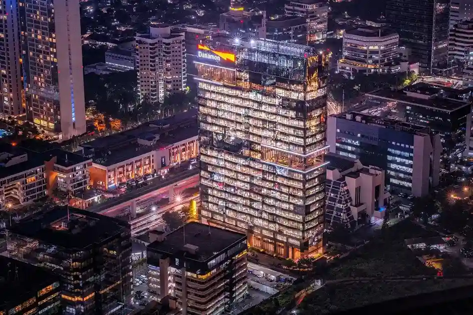 MUFG hanya memiliki dua jalur utama apabila ingin tetap mempertahankan status pencatatan saham BDMN di Bursa Efek Indonesia. (Foto: Bank Danamon)