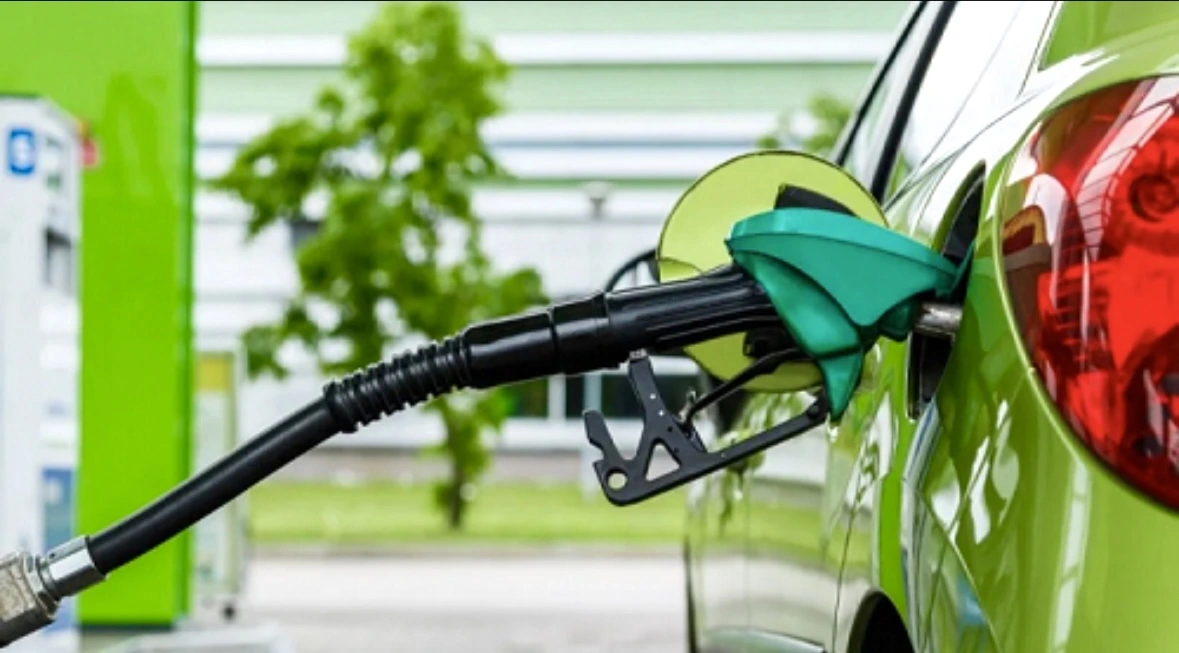 ESDM menetapkan harga biodiesel Rp14.643 per liter dan bioetanol Rp8.062 per liter untuk Juni 2026. Program B40 dan rencana B50 jadi sorotan. Foto: Dok. ESDM.