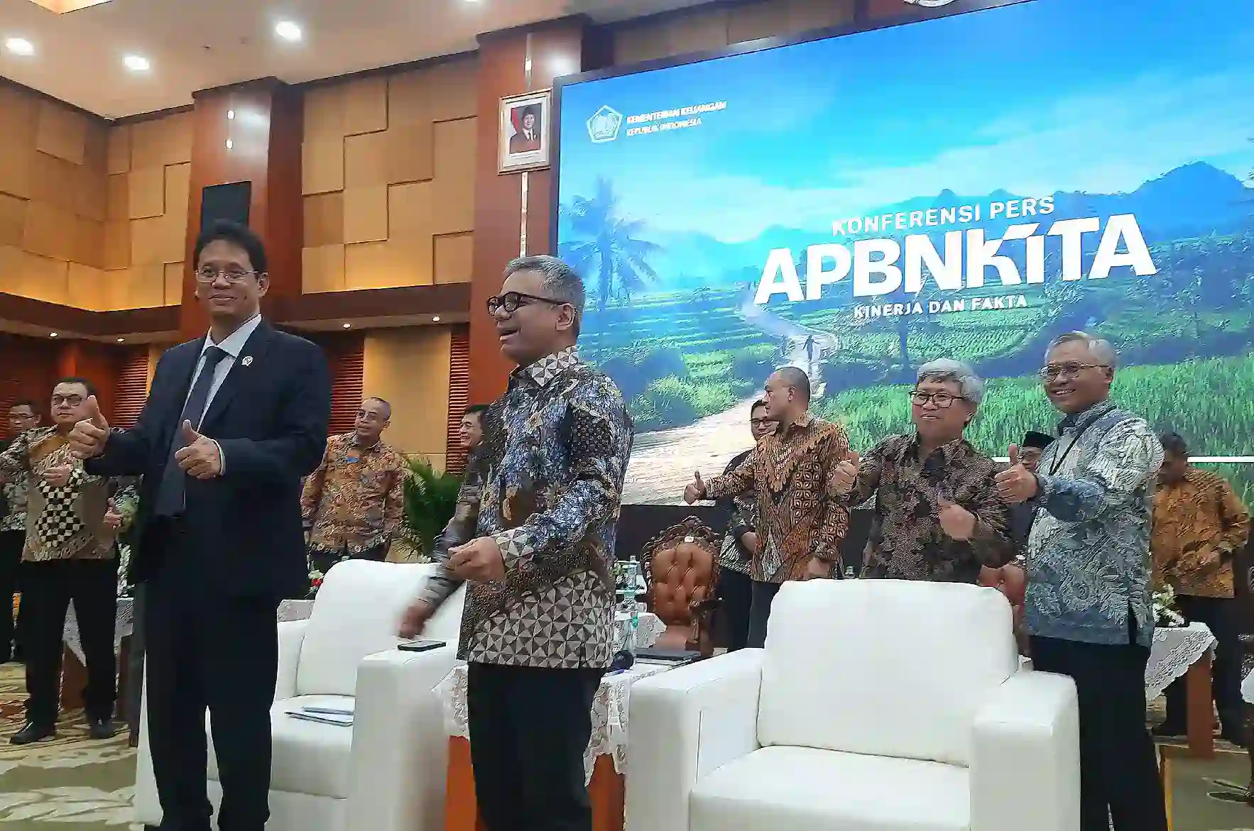Menteri Keuangan Purbaya Yudhi Sadewa (kiri) dalam agenda APBNKita (Foto: Dok. Kabarbursa.com/Harun Rasyid) 