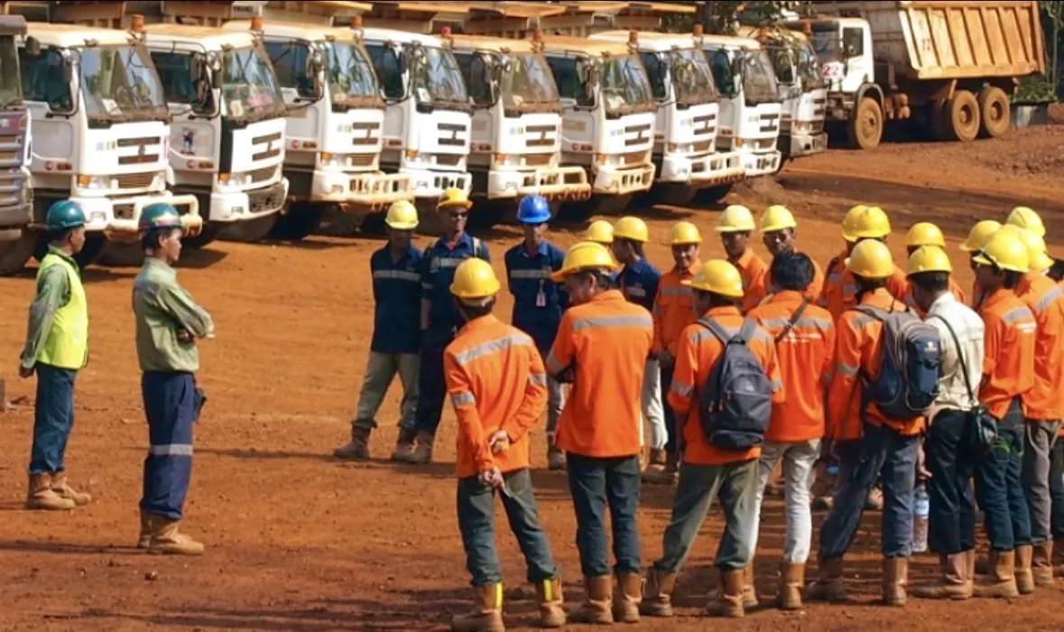 Di balik penghargaan Investortrust, DKFT mencatat lonjakan kecelakaan kerja, pemangkasan anggaran SDM, dan WBS nol laporan. Foto: Dok. PT Central Omega Resources Tbk.
