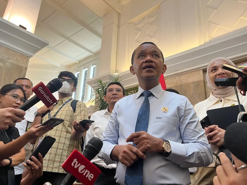 Bahlil membantah obral izin tambang di Raja Ampat. Ia menyebut seluruh IUP yang dipersoalkan merupakan warisan pemerintah terdahulu. Foto: Gusti Ridani/KabarBursa