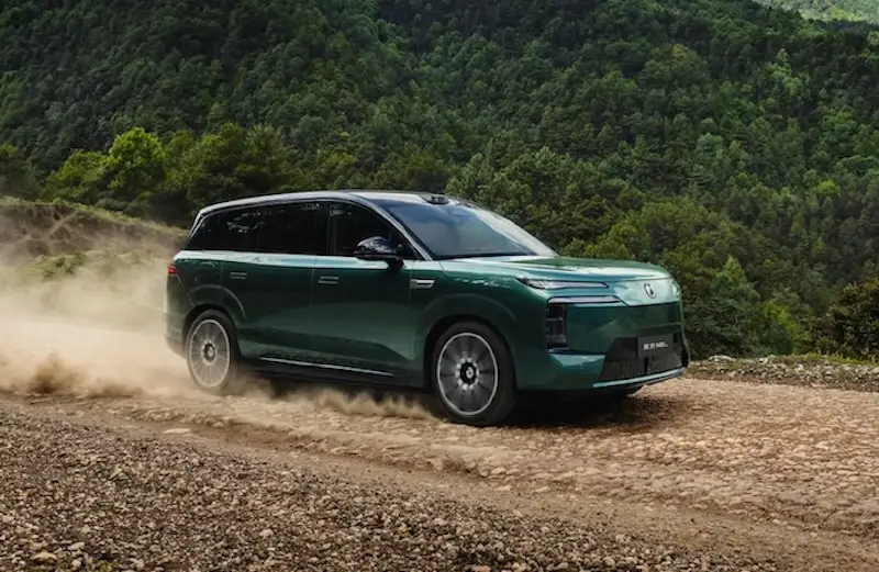 BYD Denza N8L Terbaru Tempuh 420 Km. Foto: CNC